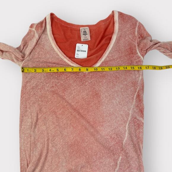 Free People We The Free Long Beach Asymmetrical Burnout Tee Size XS NEW - Picture 5 of 5